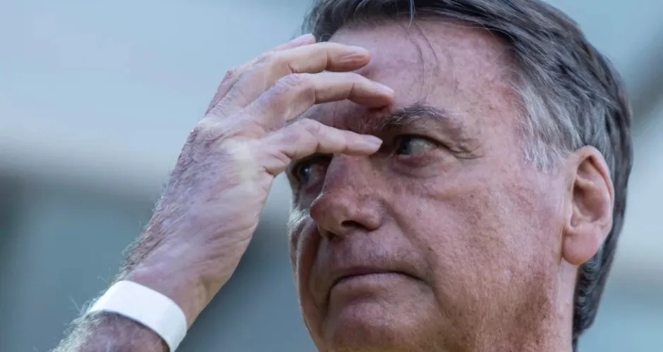 Moraes autoriza médico de Bolsonaro a acompanhá-lo na Papudinha 24 horas por dia - reprodução
