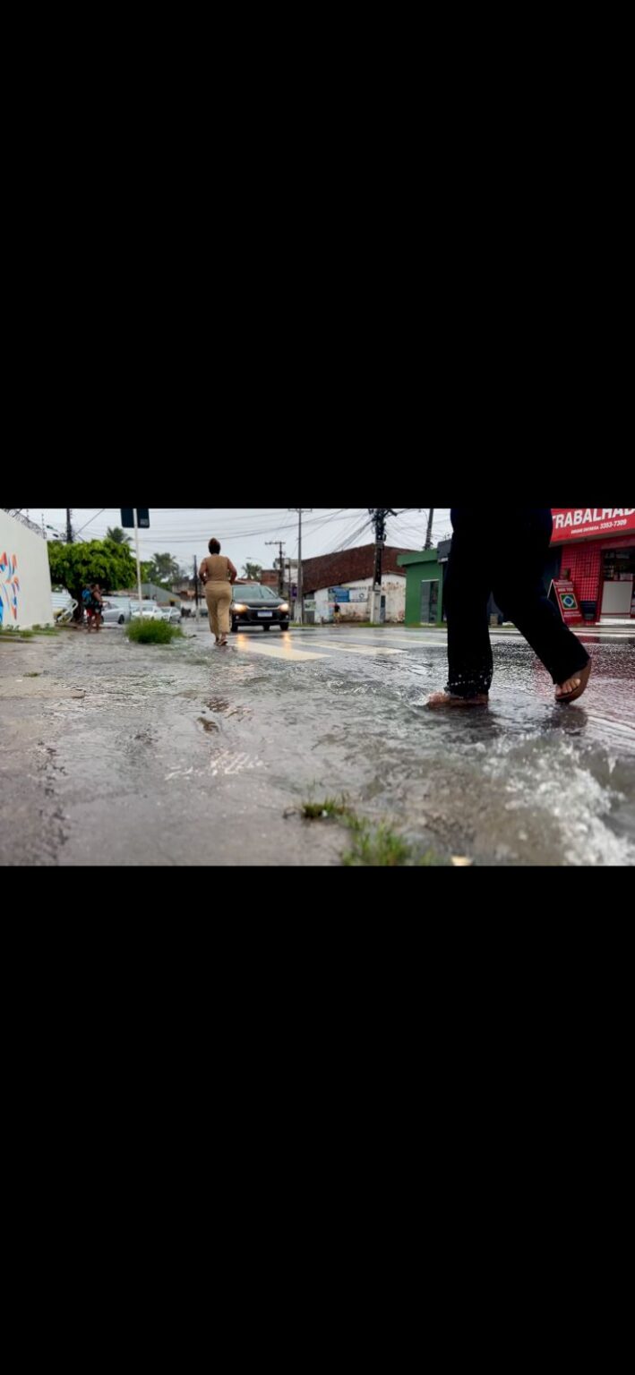 Volume de chuva supera o esperado e deixa Maceió em alerta