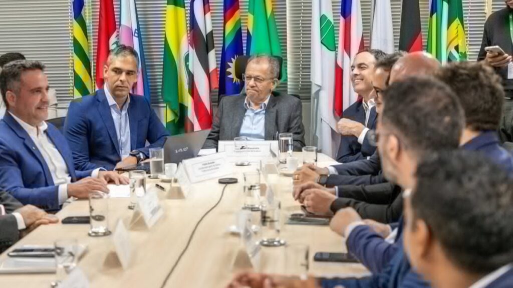 Em Pernambuco, Paulo Dantas articula ampiação de crédito para empresas do Nordeste