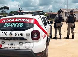 Homem é preso após sequestrar mulher e forçá-la a sacar dinheiro
