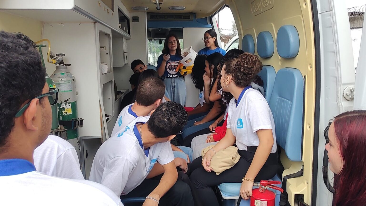 Samu leva noções de primeiros socorros e cidadania a alunos de escola na Santa Amélia