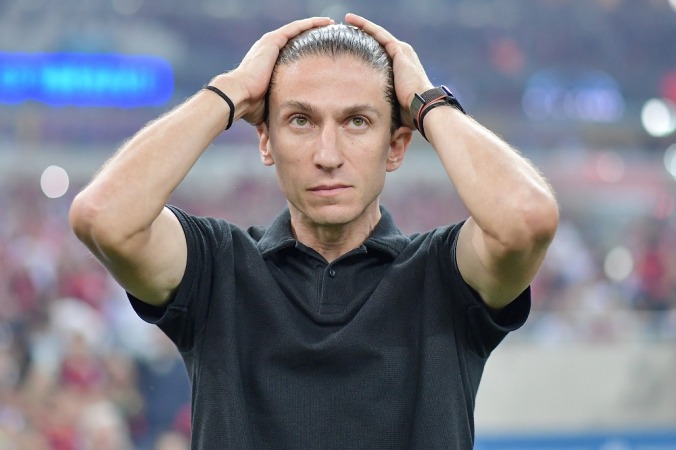 Filipe Luís é demitido do Flamengo