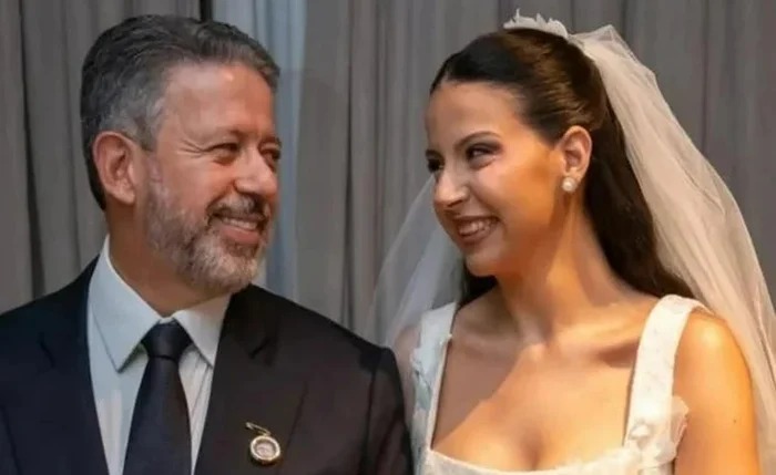 Filha de Arthur Lira é nomeada para cargo na prefeitura de interior da BA