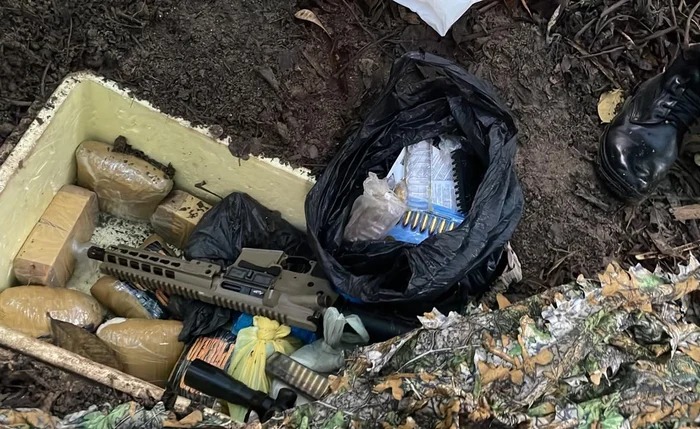 Operação Nexus apreende arma e drogas; dois suspeitos morrem após confronto