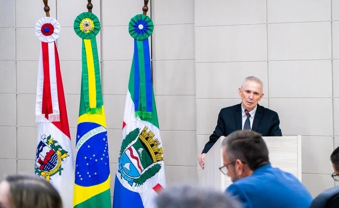 Após anunciar saída, Pastor João Luiz decide permanecer na Câmara de Maceió