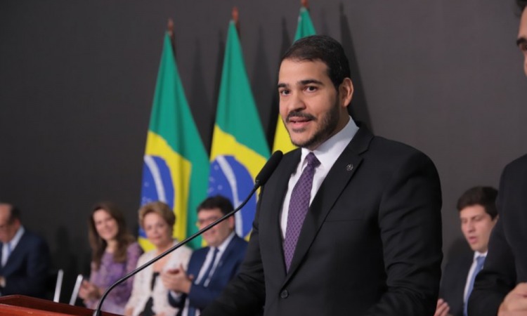 Em sabatina na CCJ, Messias afirma que STF precisa se manter aberto ao aperfeiçoamento