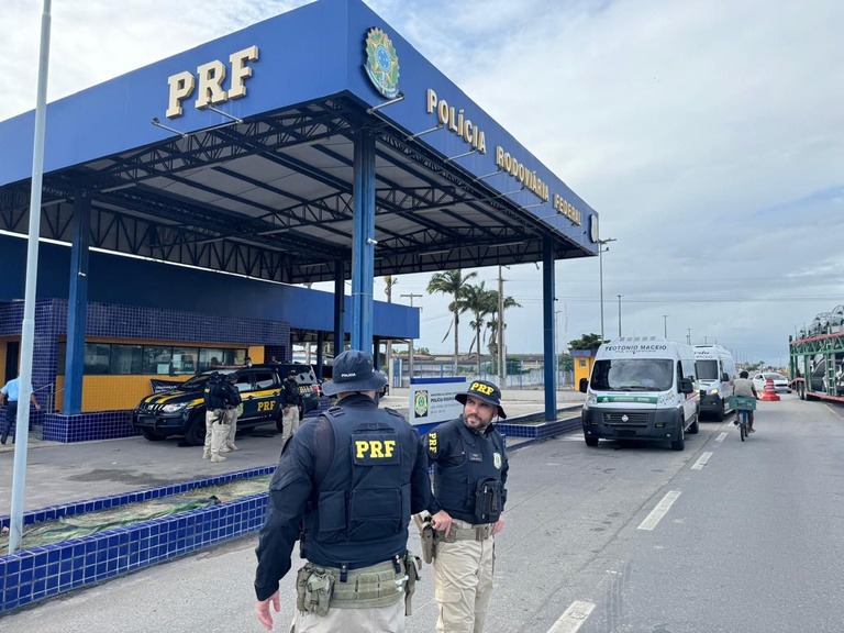PRF inicia Operação Dia do Trabalhador com reforço nas rodovias de Alagoas