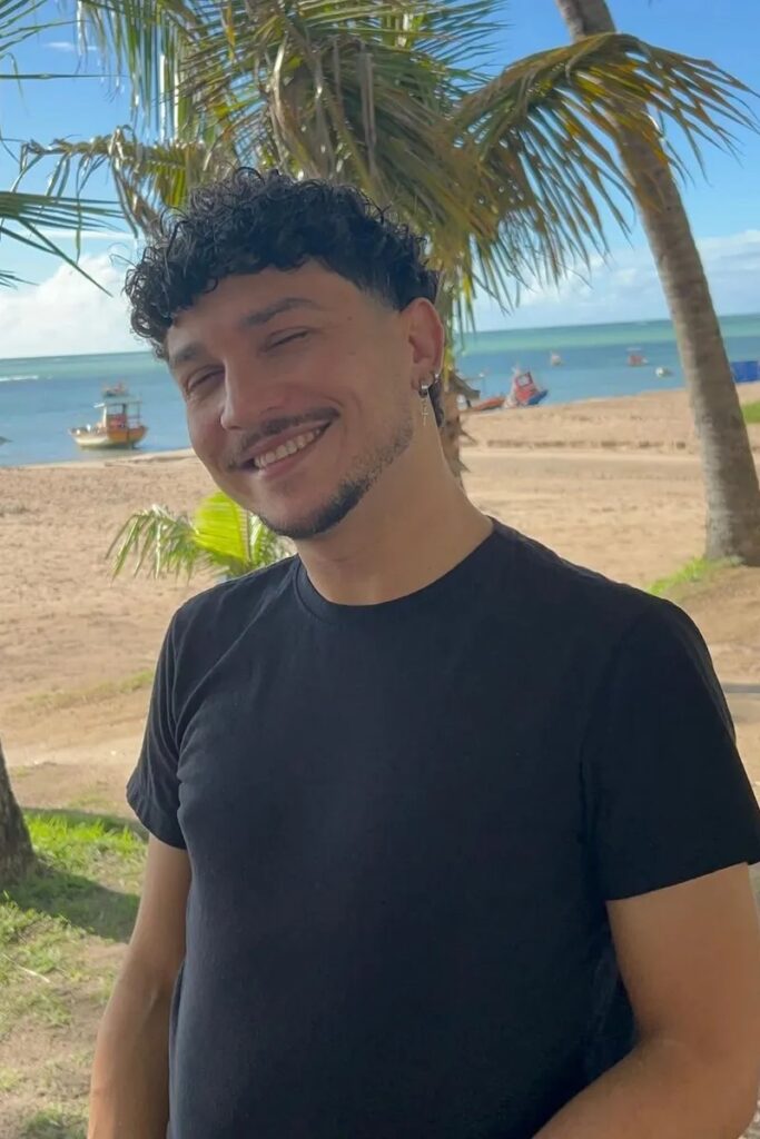 Turista morre após reação alérgica ao comer caranguejo na Praia do Francês