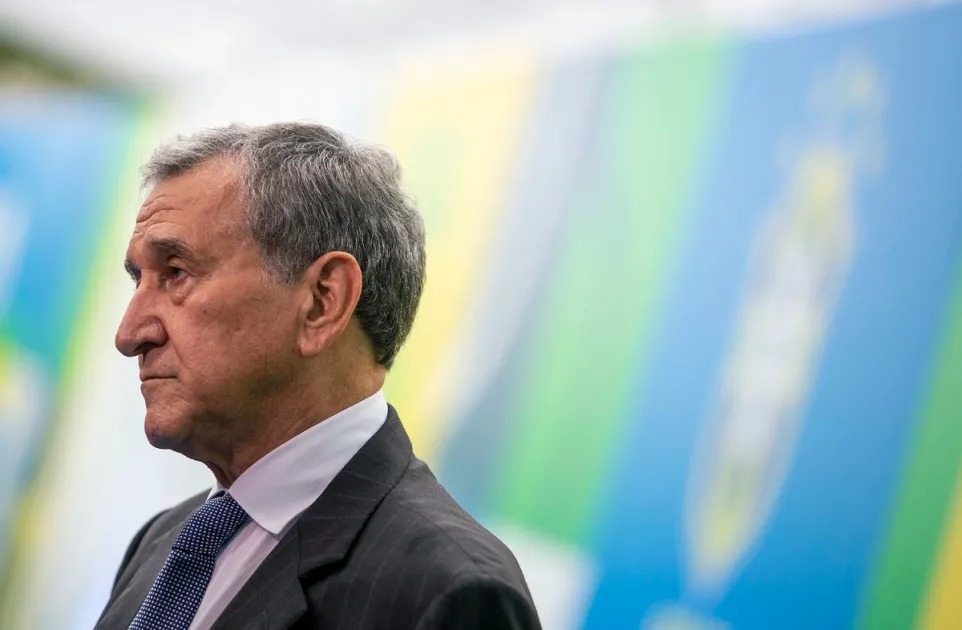 Carlos Alberto Parreira é internado no Rio de Janeiro
